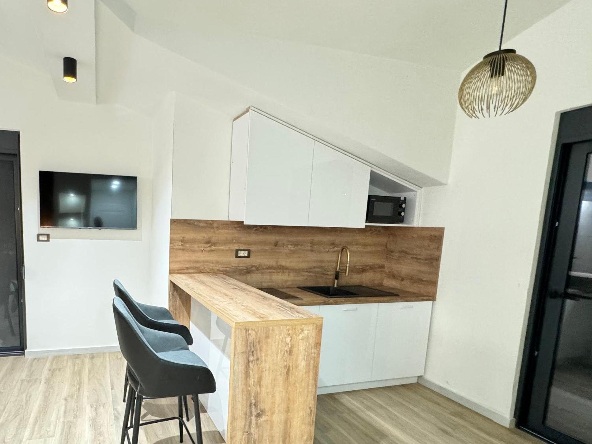 Apartments Lj Улцинь Екстер'єр фото