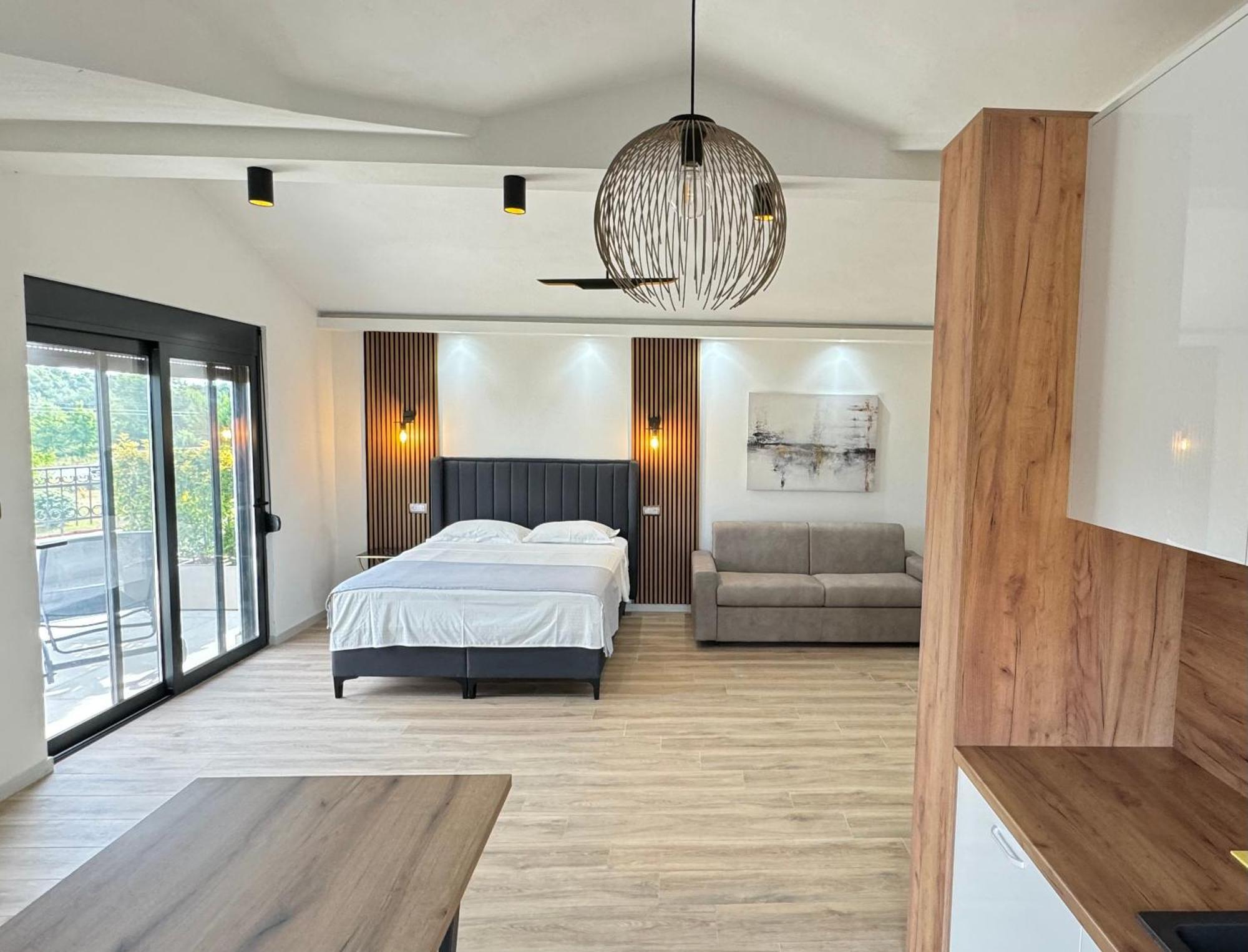 Apartments Lj Улцинь Екстер'єр фото