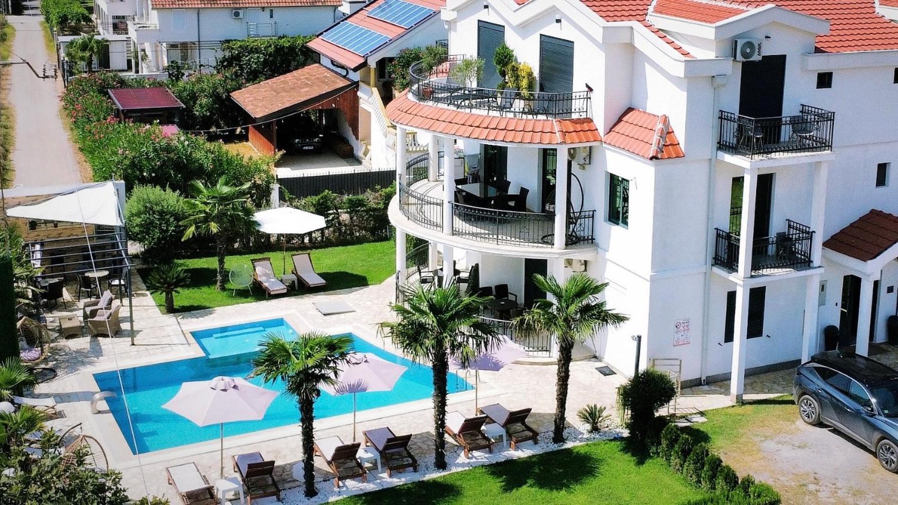 Apartments Lj Улцинь Екстер'єр фото