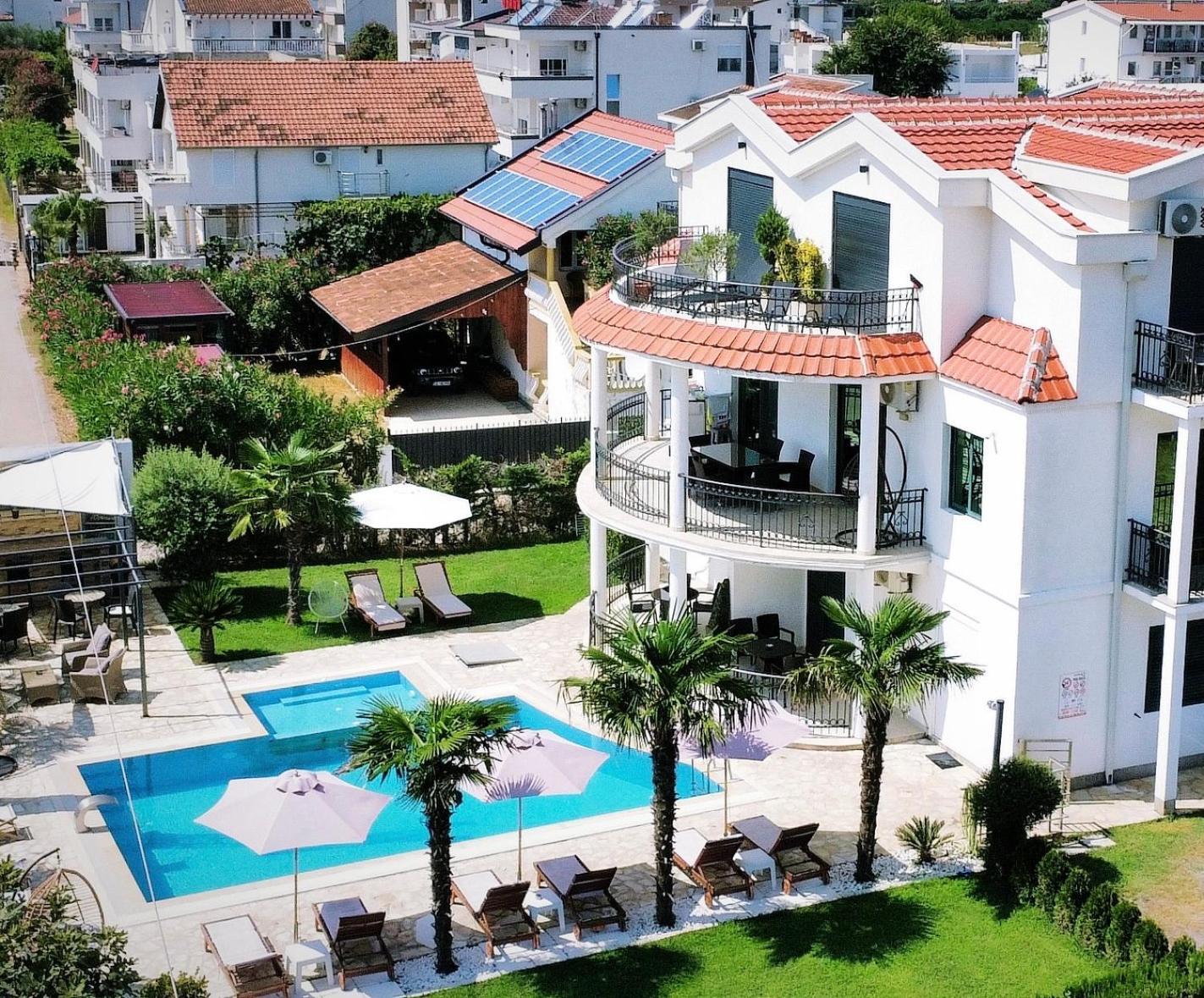 Apartments Lj Улцинь Екстер'єр фото