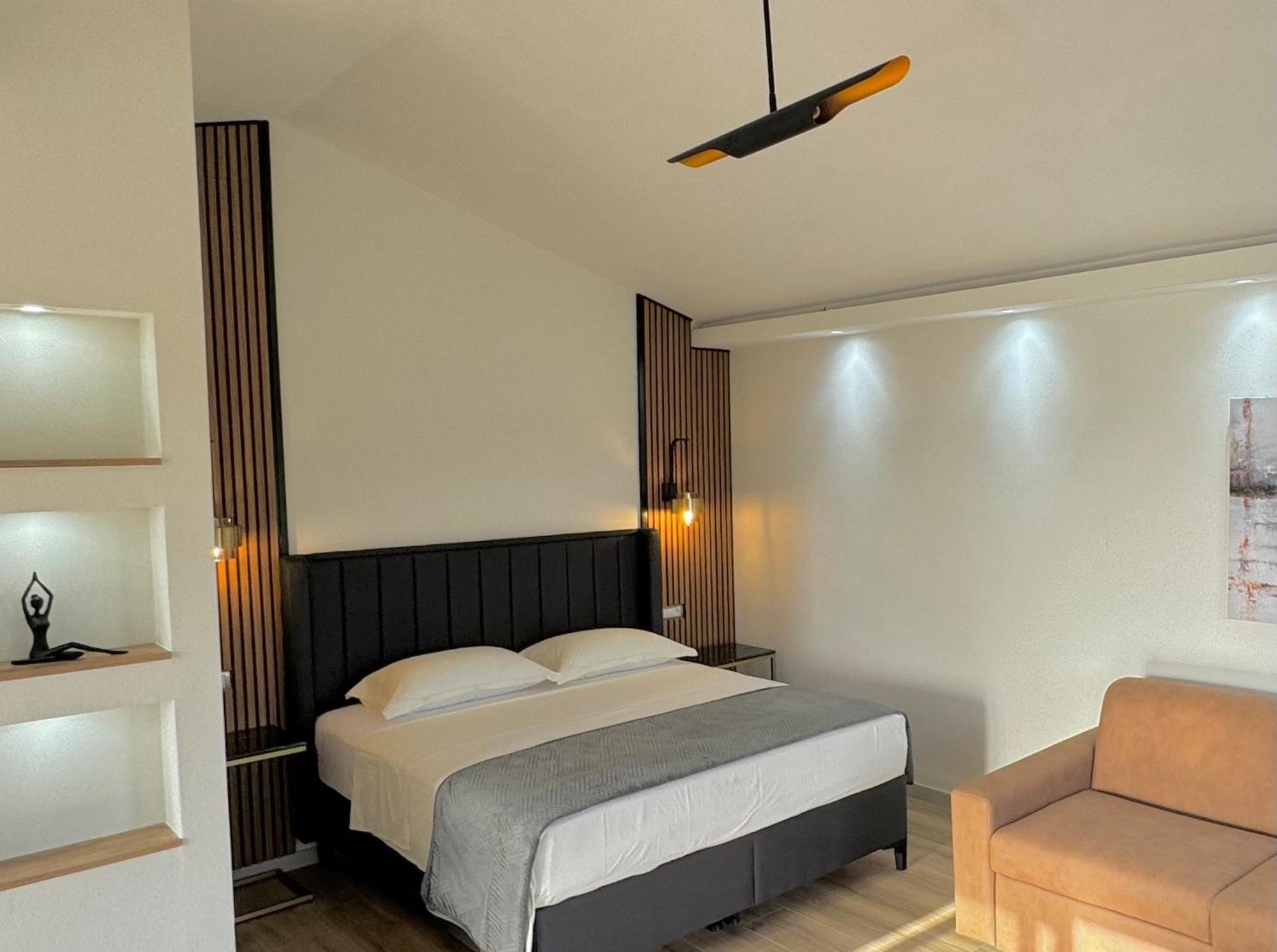 Apartments Lj Улцинь Екстер'єр фото